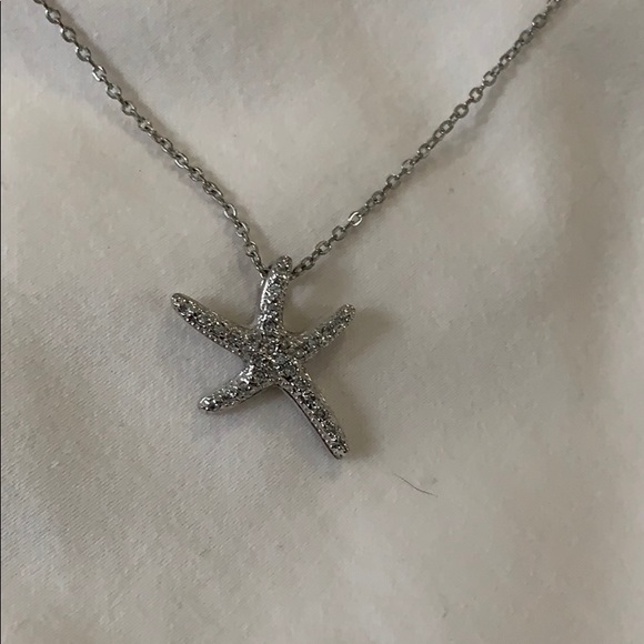 Premier Designs Jewelry - 🍀 Star fish necklace marked PD